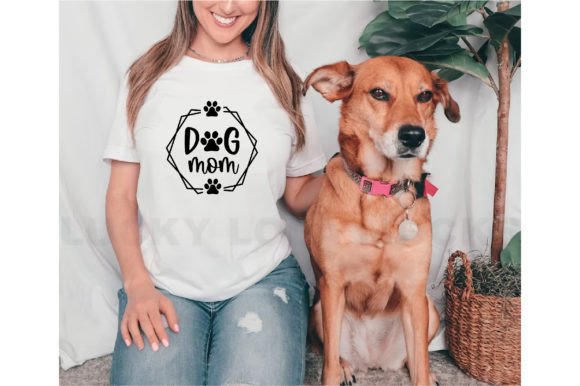 D0g Mom T‑Shirt Design: Graphics for T‑Shirt Designs